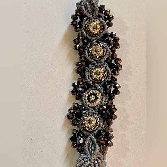 Hand made macrame bracelet with adjustable sliding knots wrist size 8 1/2 inch - Picture 5 of 9